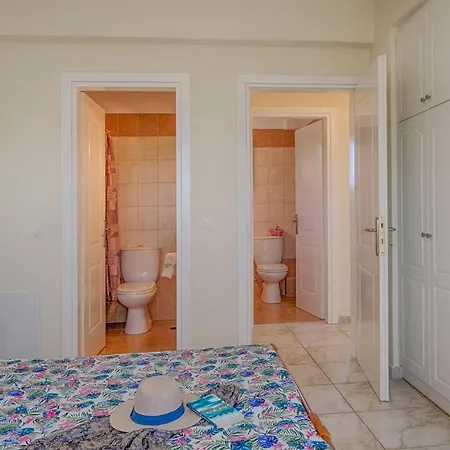 Aglaia Villa *